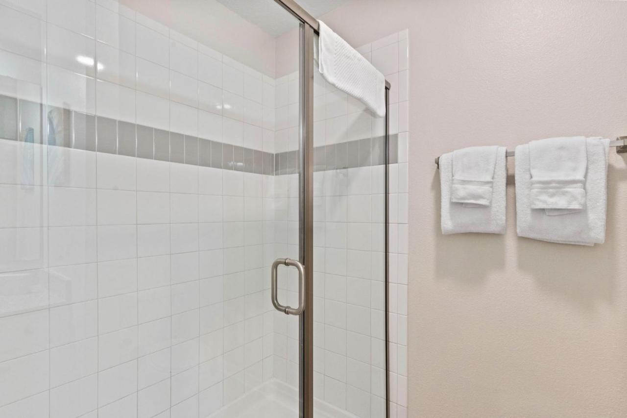Apartment 4012 Breakview Drive 110